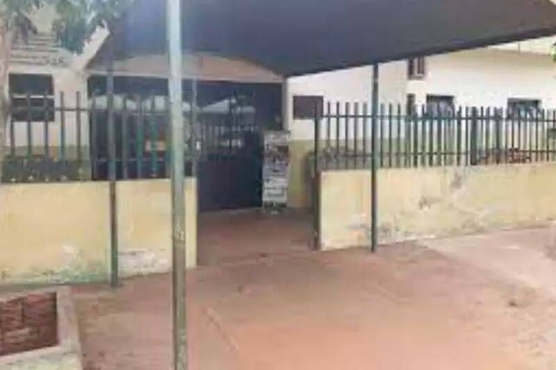 Mãe diz que vai buscar roupas e abandona bebê de 7 meses em hospital