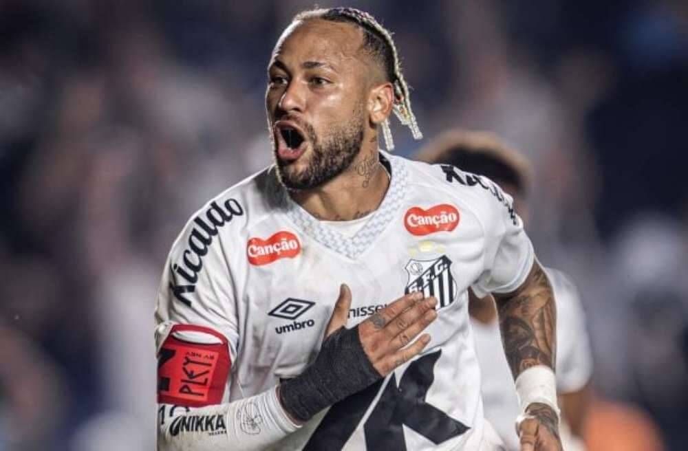 Neymar entra na pré-lista de convocados da seleção