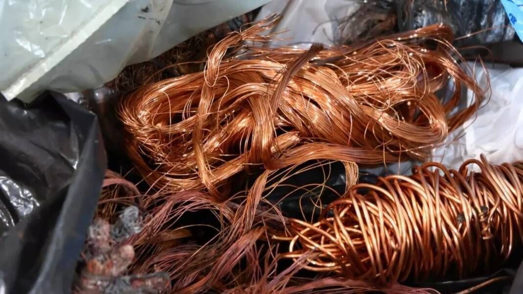 Nova lei aumenta penas para furto e roubo de fios de telefonia e energia