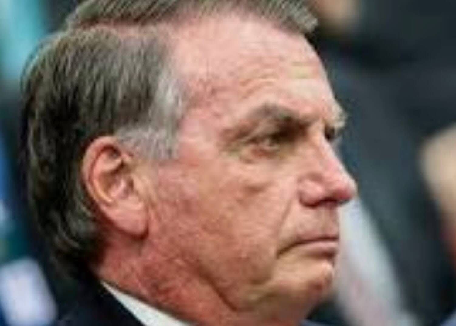 PGR se manifesta contra polícia dentro da casa de Bolsonaro