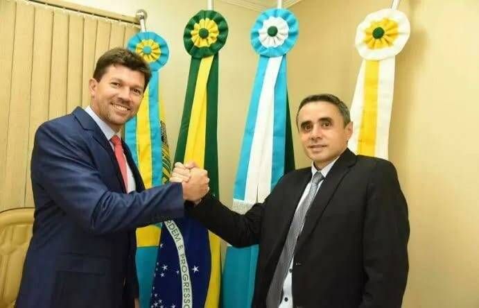 Prefeito Cleverson Alves dos Santos retoma as funções em Costa Rica-MS após férias