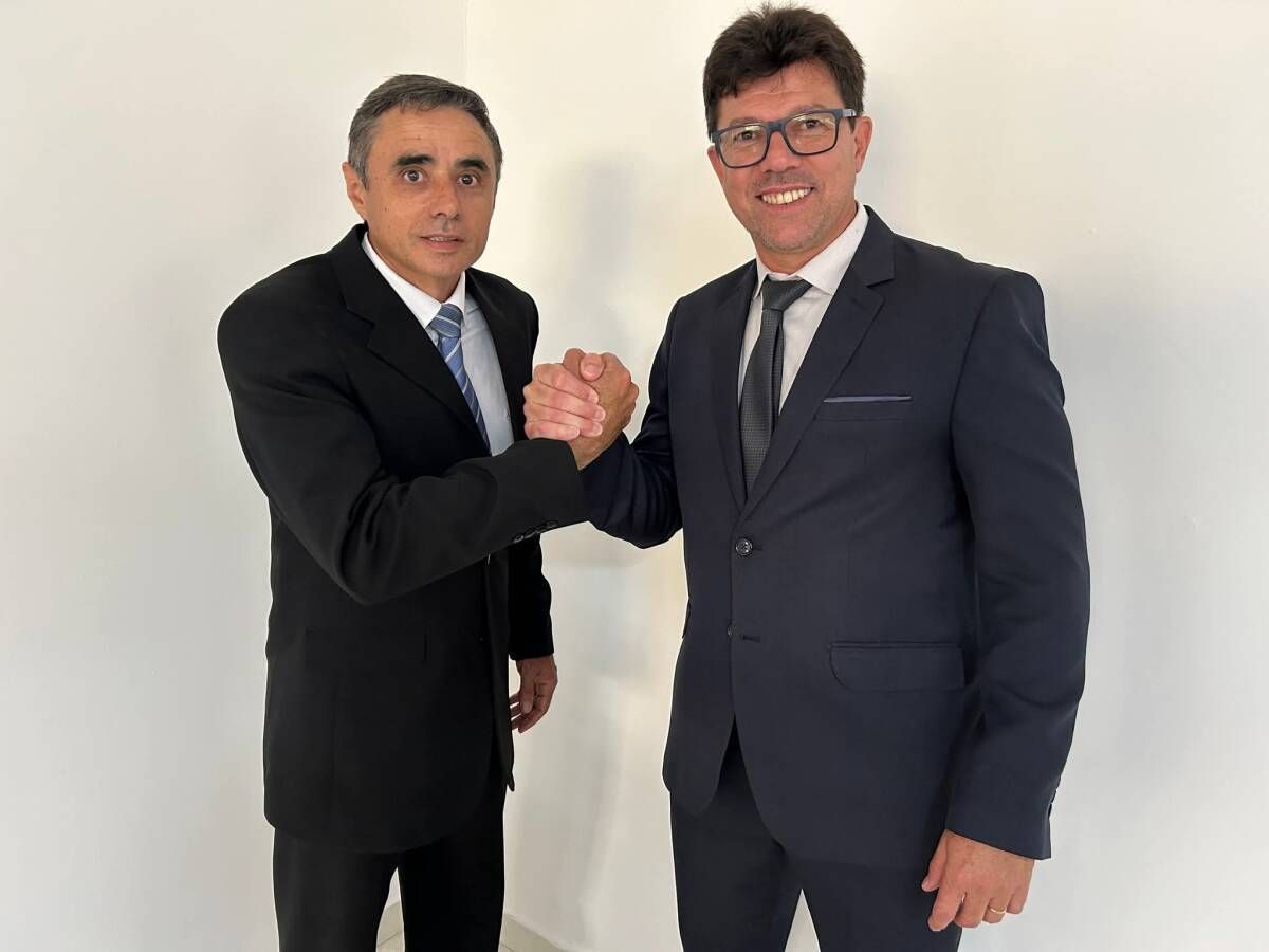 Vice Roni Cota assume a Prefeitura de Costa Rica por 10 dias de férias do prefeito Cleverson.