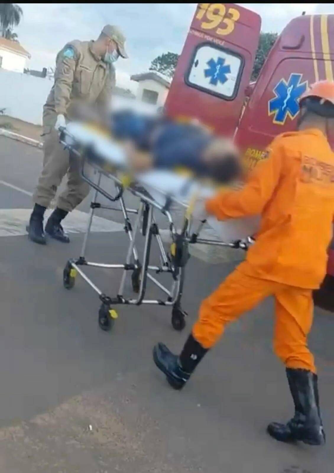 Sábado de violência: briga por causa de jogo termina em morte na esquina do Cemitério Municipal em Costa Rica