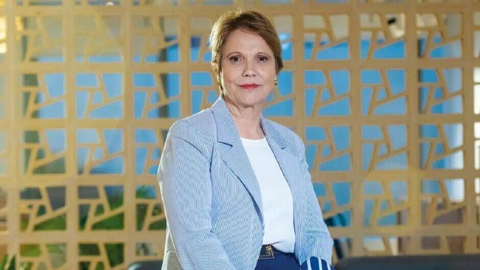 Tereza Cristina se diz preparada, mas descarta vice de Flávio Bolsonaro como 'sonho de consumo'