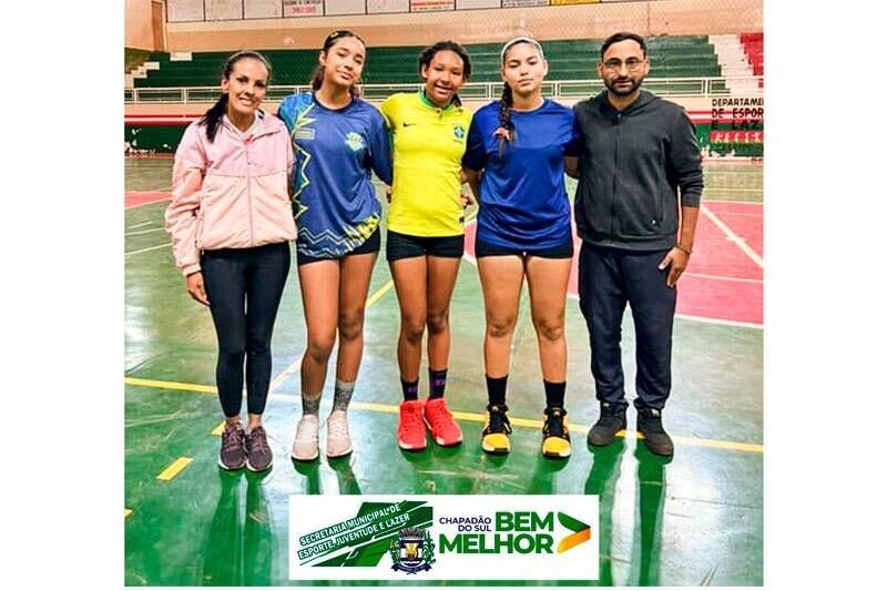 Trio de Chapadão do Sul é convocado para Seleção Estadual de Handebol Infantil Feminino