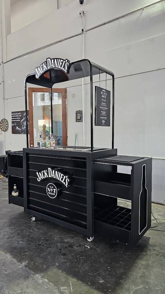 Carrinhos para ativação da marca