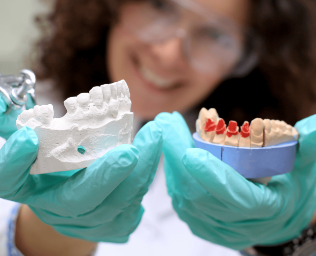 Técnico em Prótese Dentária - Foto 1