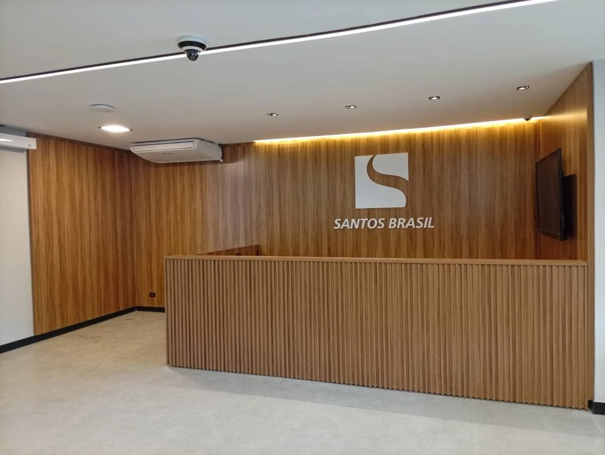 Balcão Corporativo para Empresa de Logística Portuária