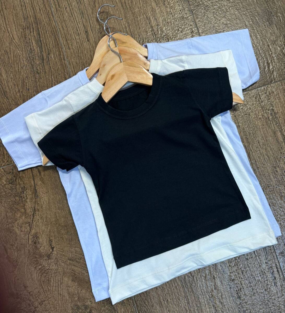 Camiseta Infantil Preta - Foto 1