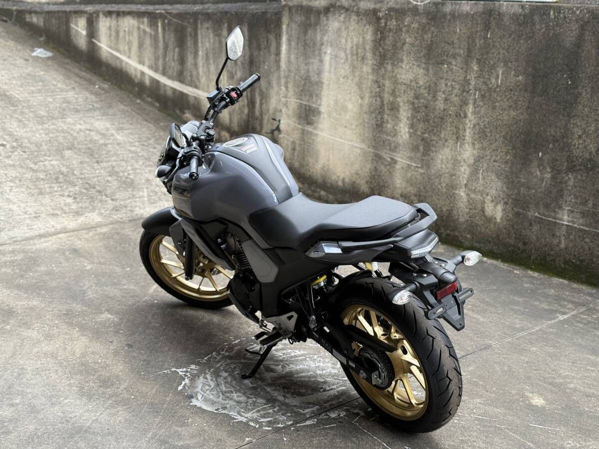 FZ15 CONNECTED CINZA 26/26 R$9.900,00 + 47x 458,00 - Foto 8