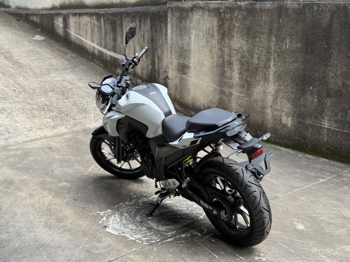 FZ25 CONNECTED BRANCA R$11.900,00+ 47x R$617,00 - Foto 7