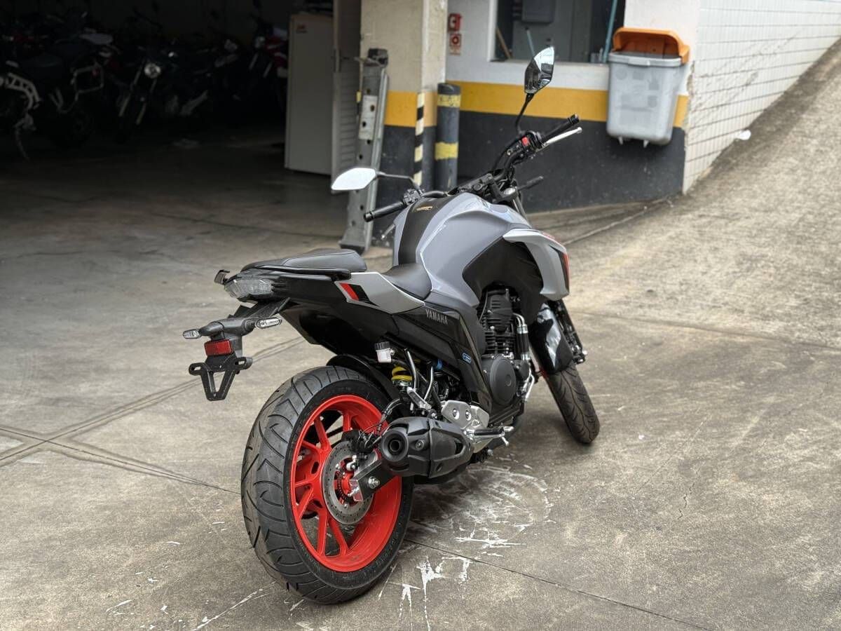 FZ25 CONNECTED CINZA 26/26 EMPLACADA R$27.500,00 - Foto 6