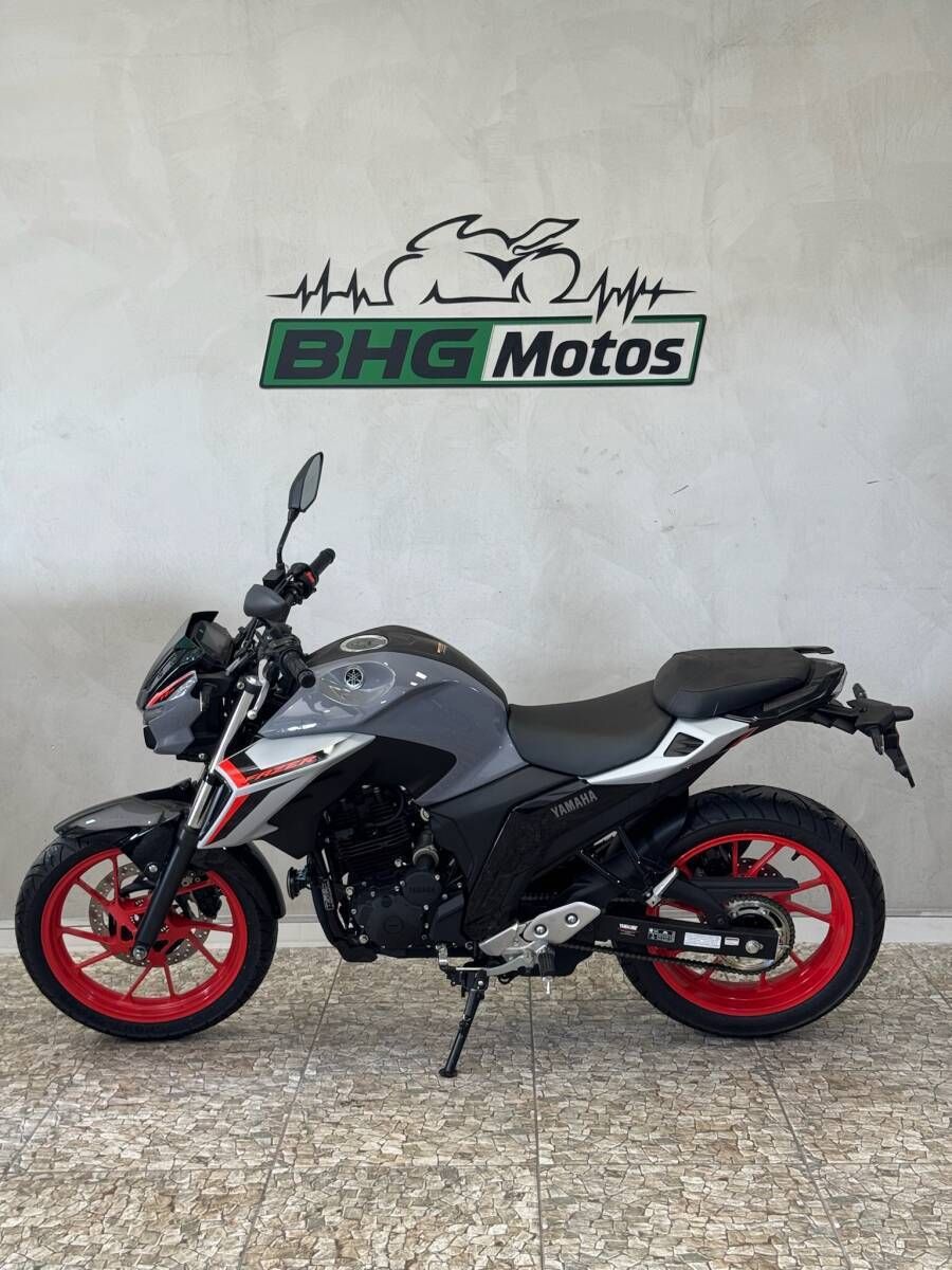 FZ25 CONNECTED CINZA R$11.900,00+ 47x R$617,00 - Foto 1