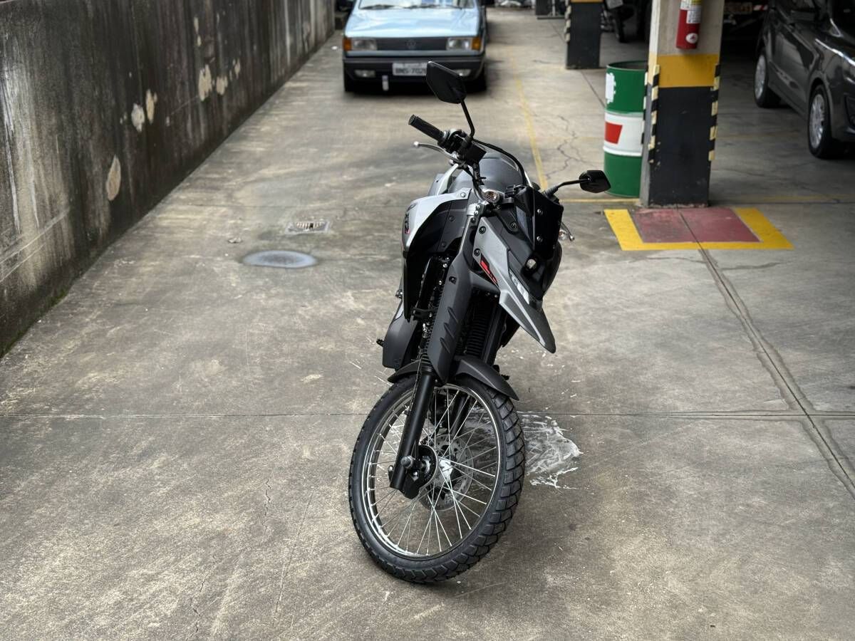 XTZ 250 LANDER CINZA 0KM R$13.900,00+ 61x R$511,00 - Foto 2
