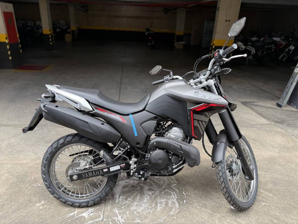 XTZ 250 LANDER CINZA 0KM R$13.900,00+ 61x R$511,00 - Foto 4