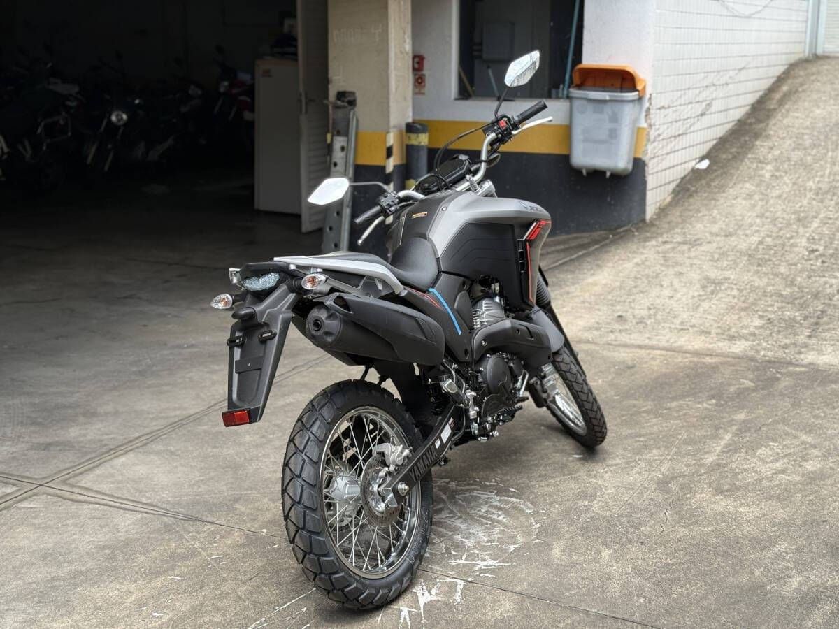 XTZ 250 LANDER CINZA 0KM R$13.900,00+ 61x R$511,00 - Foto 5