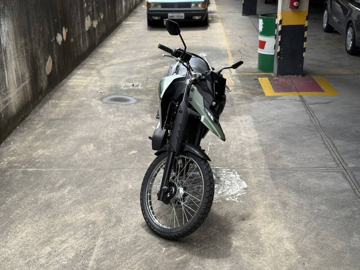 XTZ 250 LANDER VERDE 0KM R$13.900,00+ 61x R$511,00 - Foto 2