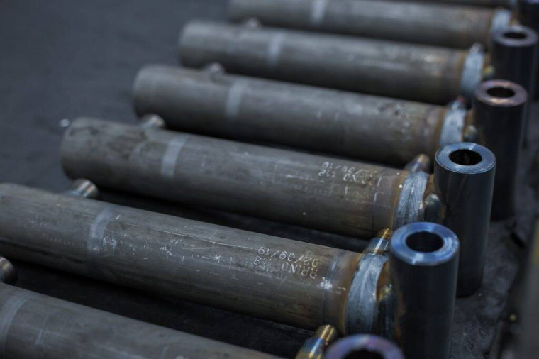 Cilindro Hidráulico - Foto 1